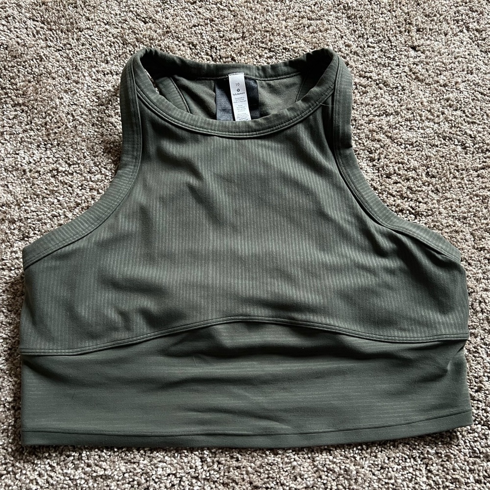Lululemon Blissful bend tank top EUC green size 10